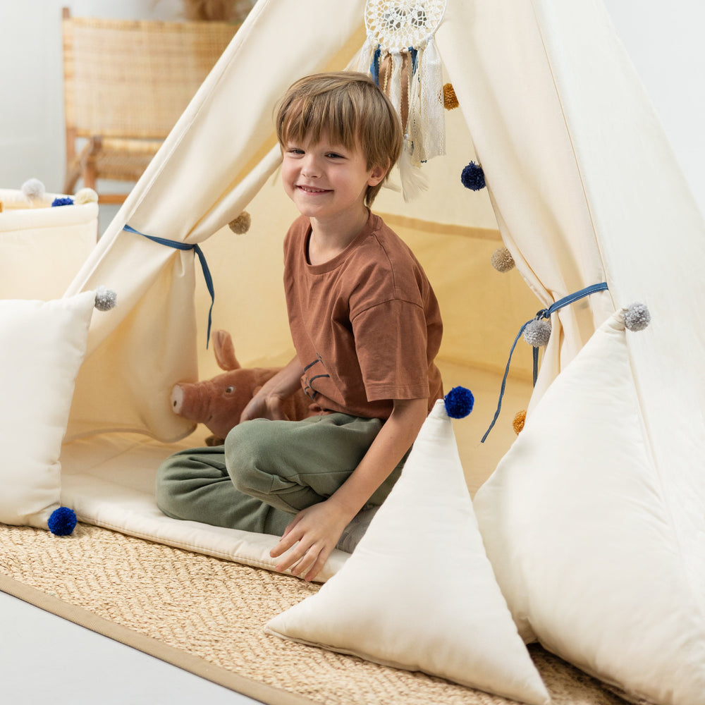 tipi zelt junge Tipi Zelt Kinder Creme mit Pompons | Wild Folks – Wild Folks