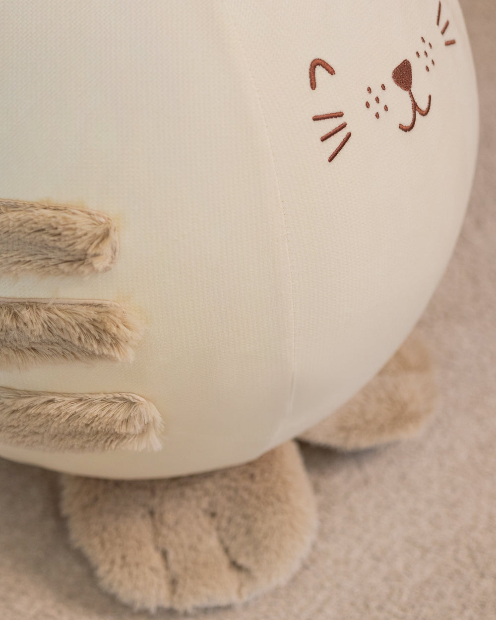 Skákací Kočička Milo | Hravé Skoky