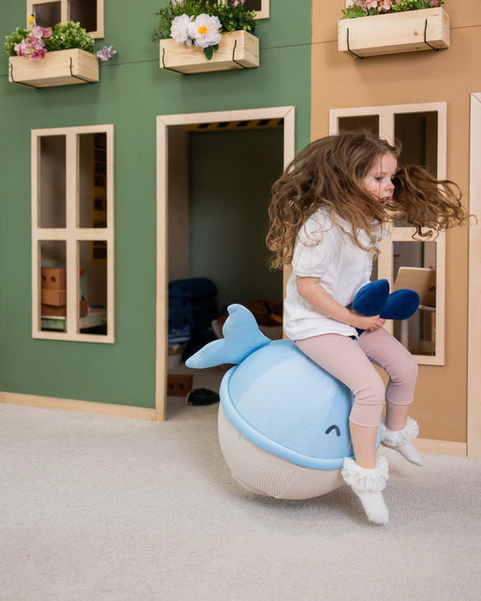 Saltador Ballena Olly | Ocean Dreams