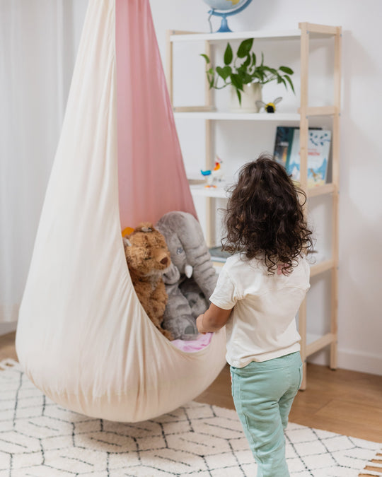 Hängende Kokon Schaukel Häschenversteck | Hasenreich Kollektion