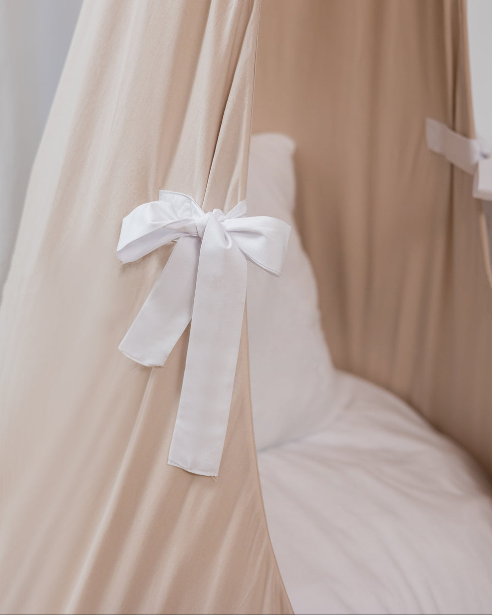 Sweet Bow Cocoon Swing | Bunny Kingdom Collection