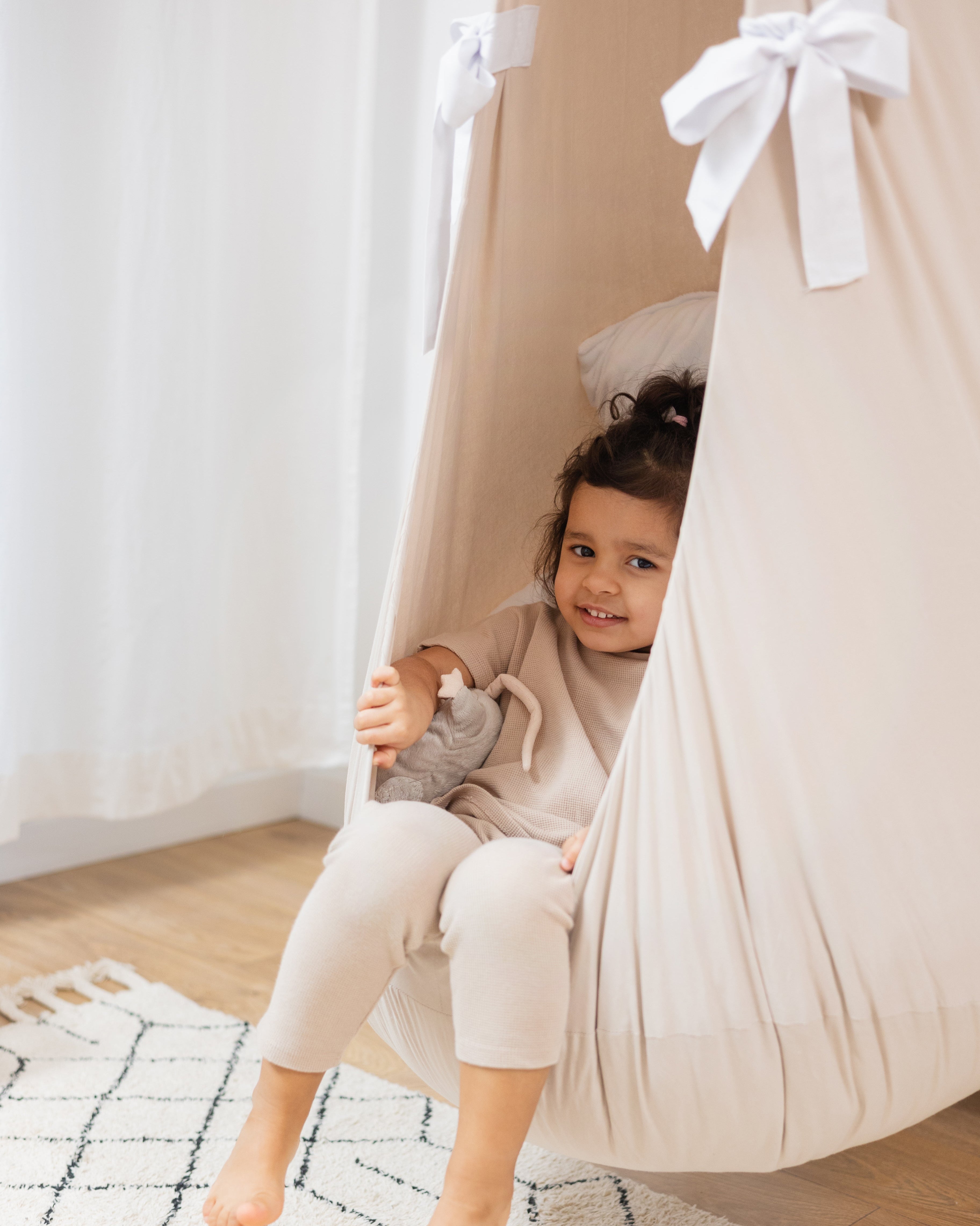 Sweet Bow Cocoon Swing Sand Dollar | Wild Folks – Wild Folks