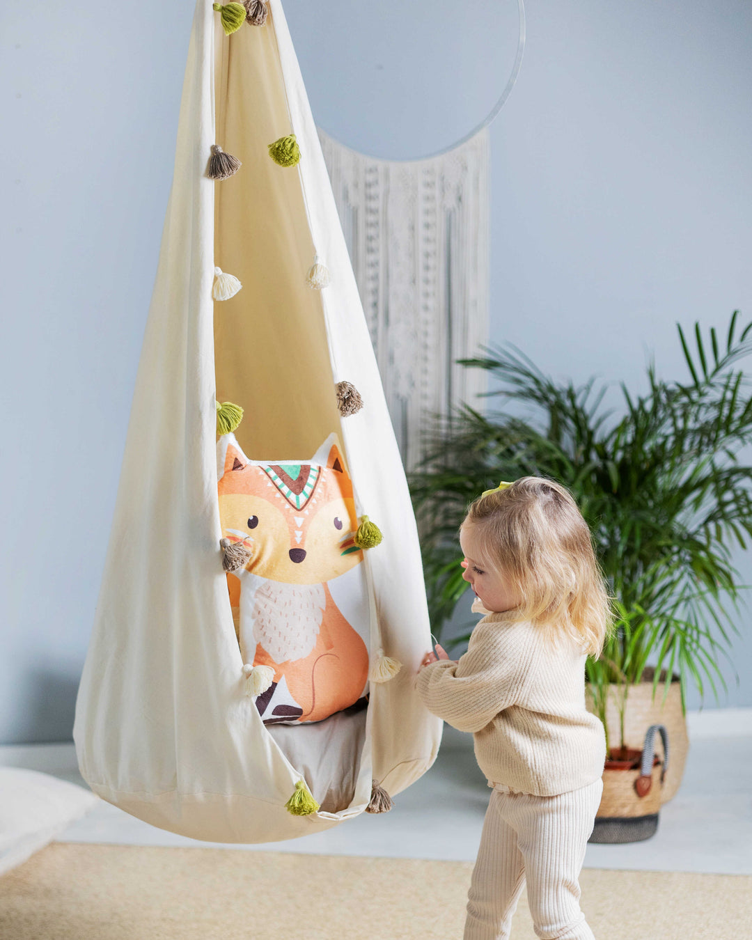 Wild Folks Dancing Tassel Cocoon Swing | Free Spirit – Wild Folks