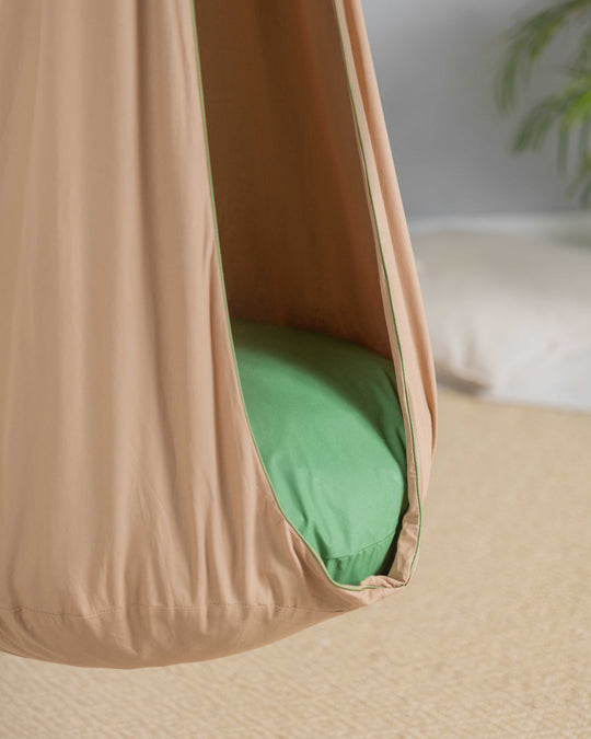 Cocon Suspendu Saut dans la Forêt | Collection
  Secrets de la Forêt