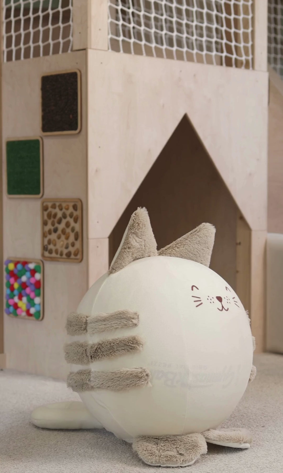 Skákací Kočička Milo | Hravé Skoky