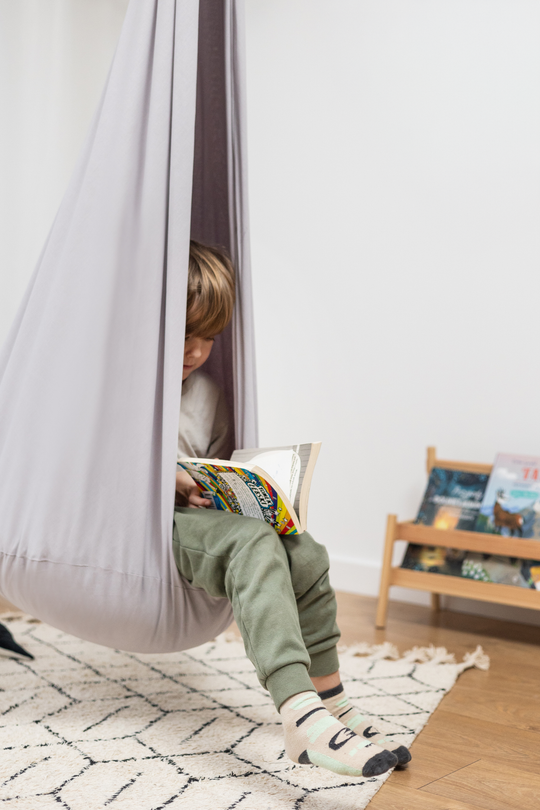 Kokonová houpačka Šedá Myška | Mračný Hrad