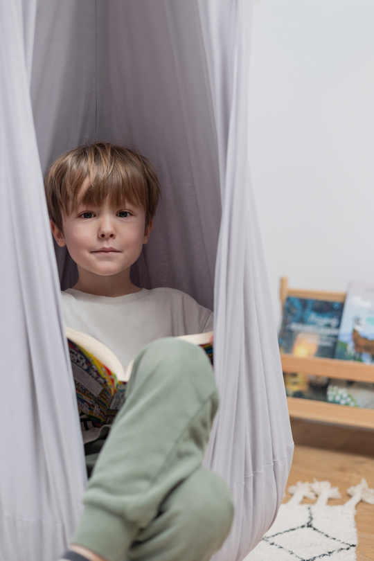 Kokonová houpačka Šedá Myška | Mračný Hrad